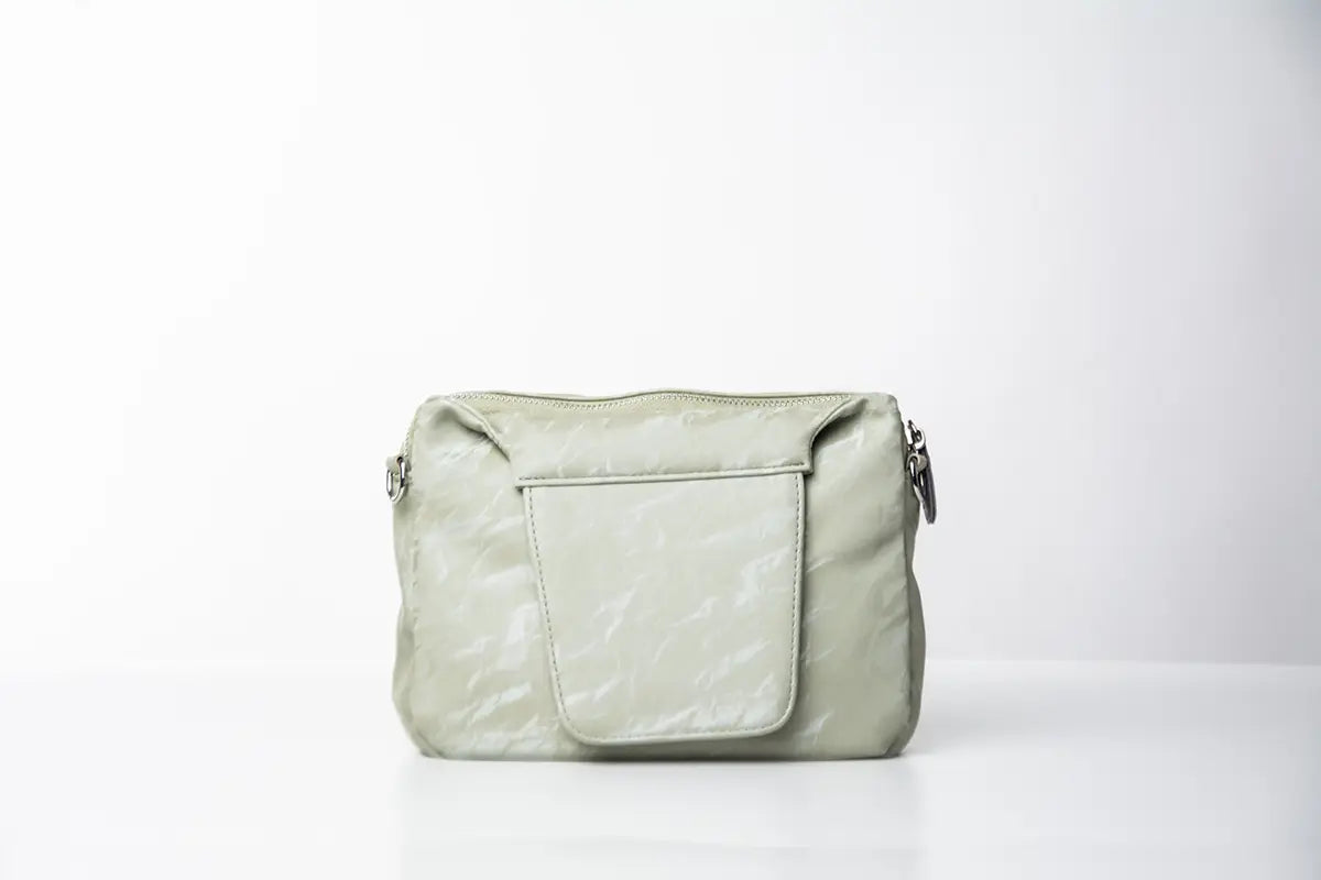 cla rose magnetic bag verde salvia retro con aggancio patella magnetica chiuso